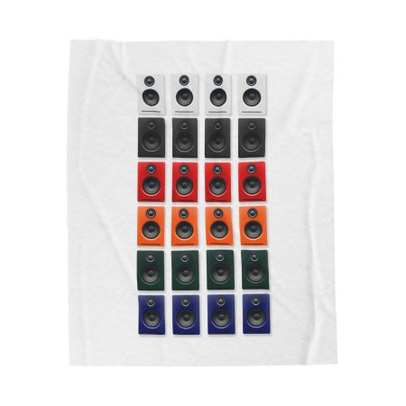 Speaker Design Velveteen Plush Blanket, Cozy Throw for Music Lovers, Soft Home Decor, Gift for Audiophiles, Blanket for Parties