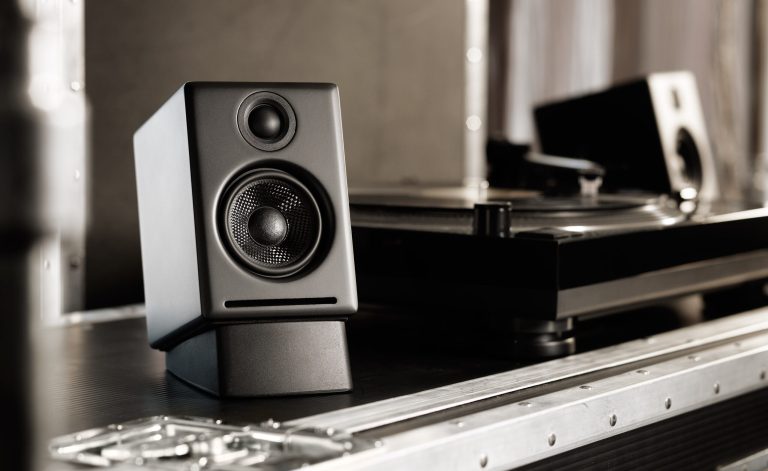 The Best Speakers for Audio-Technica AT-LP70xBT Turntable