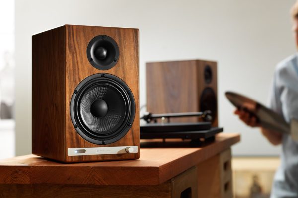 HD6 wireless speakers