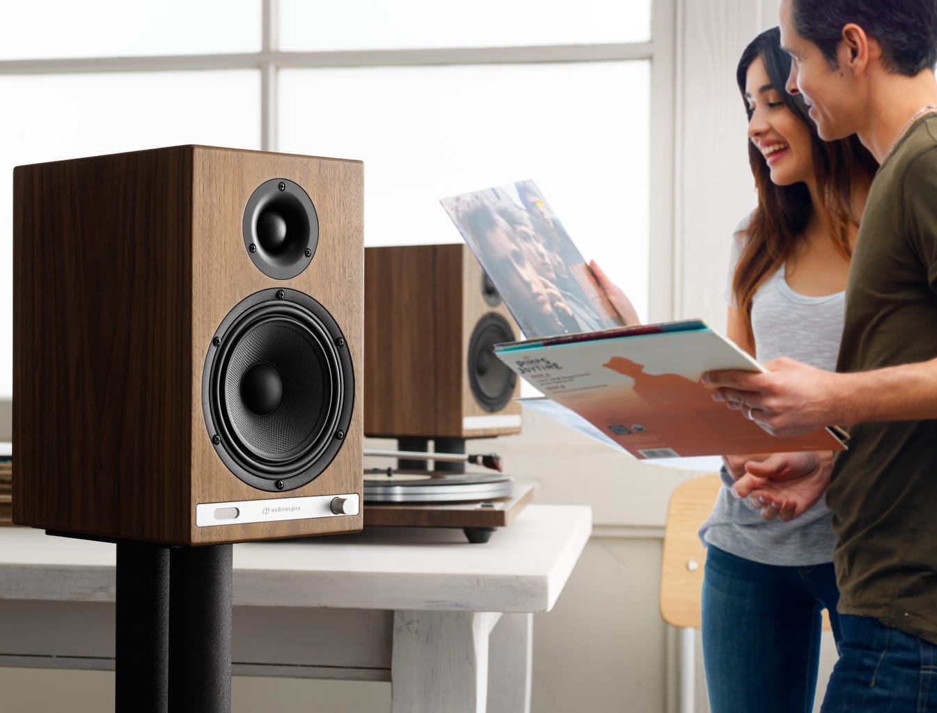 HD6 wireless speakers