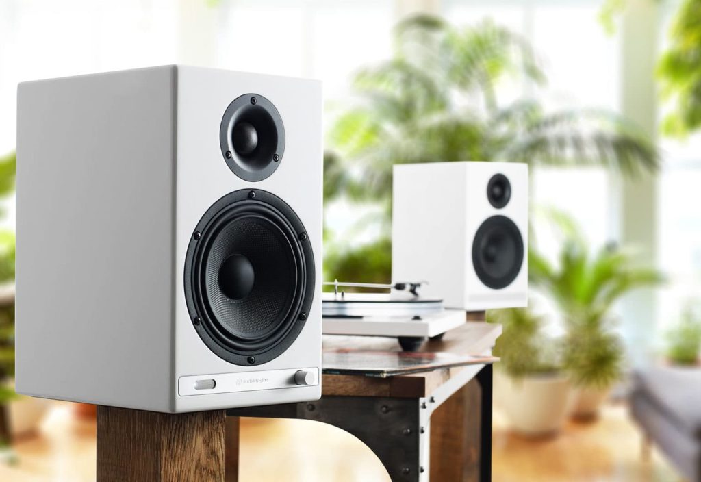 HD6 Hi-Gloss White