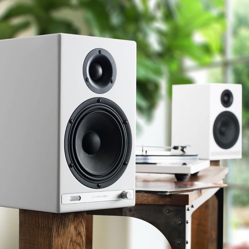 HD6 Wireless Speakers