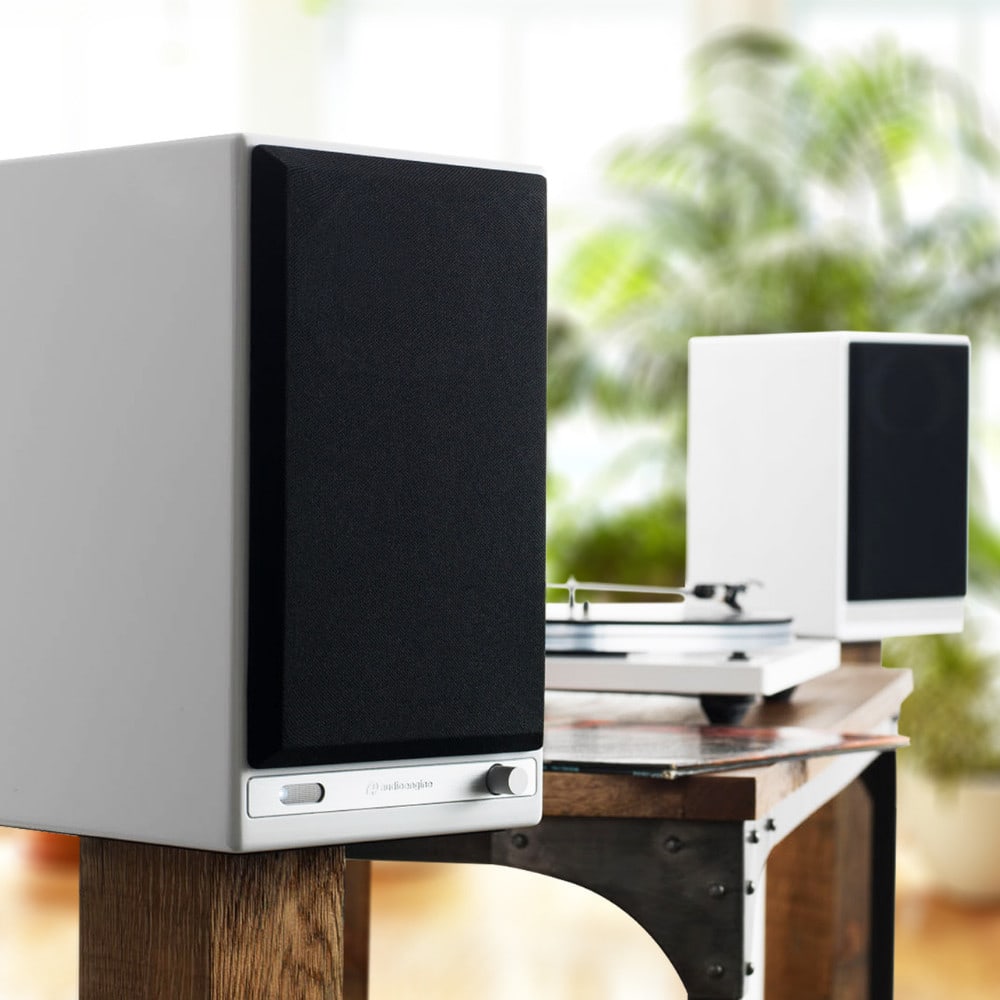 HD6 Wireless Speakers